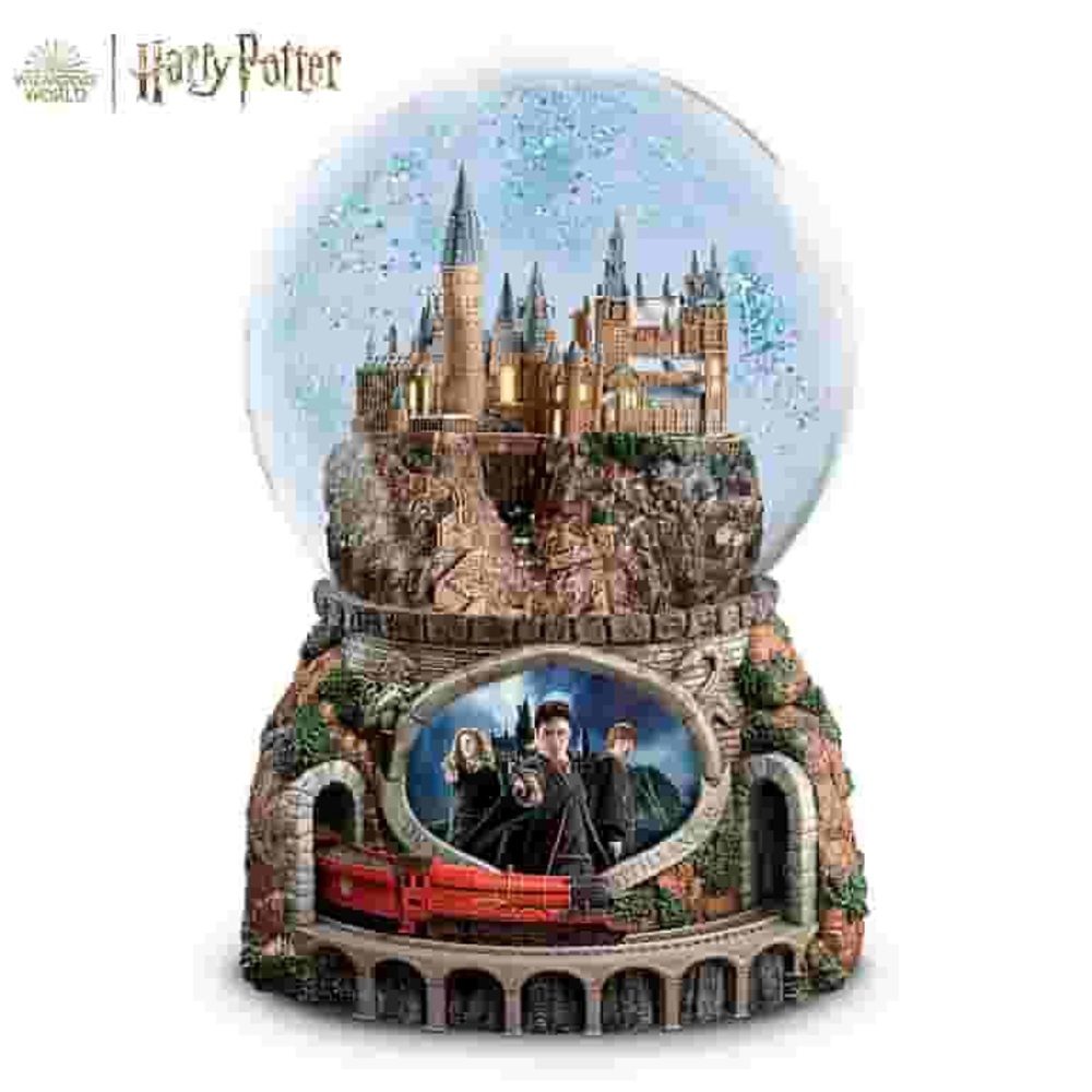 Hogwarts Express Illuminated Musical Globe With Moving Train *NEW*